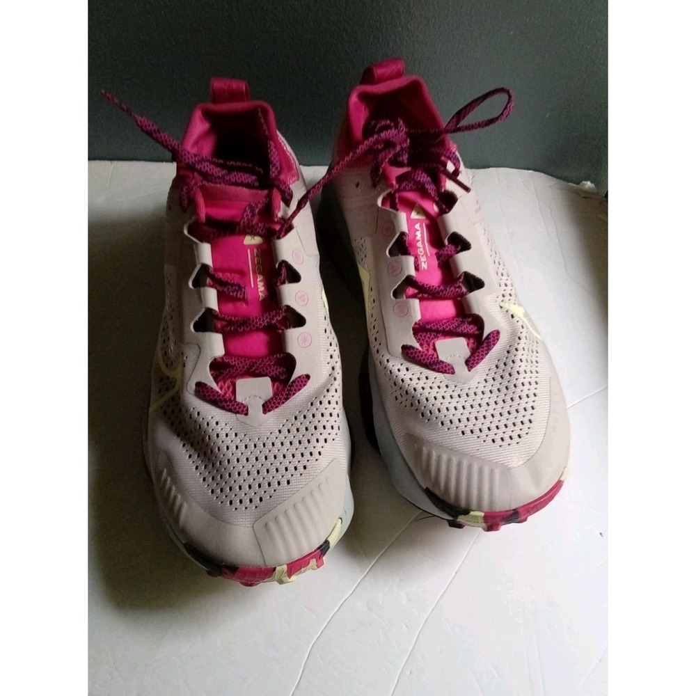 Nike Zegama Trail Running‎ Shoes Cushioned Athletic Sneakers Pink Size?